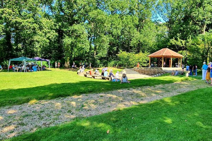 Childrens Activities 65 of 141