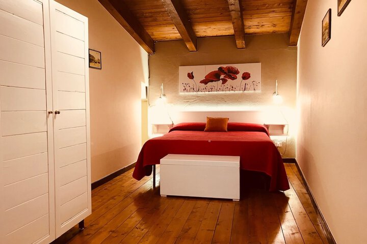 Room 9 of 49
