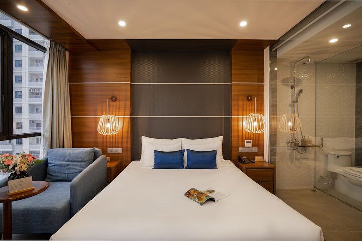 Room 20 of 203