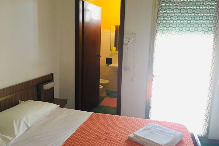 Room 11 of 46