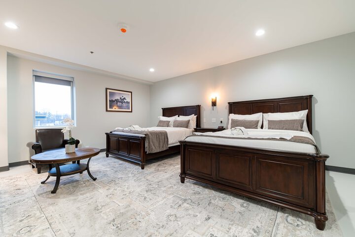 Deluxe Double Room (5 of 34)