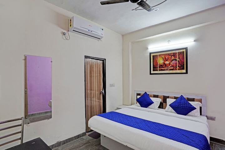Room 8 of 21