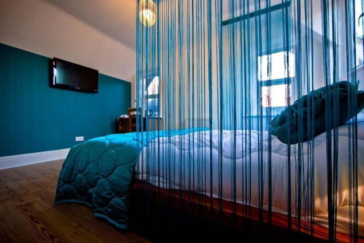 Room 45 of 74