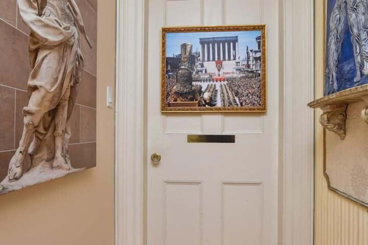 Room 31 of 148