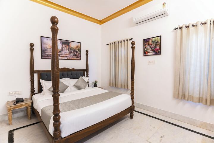 Room 8 of 35