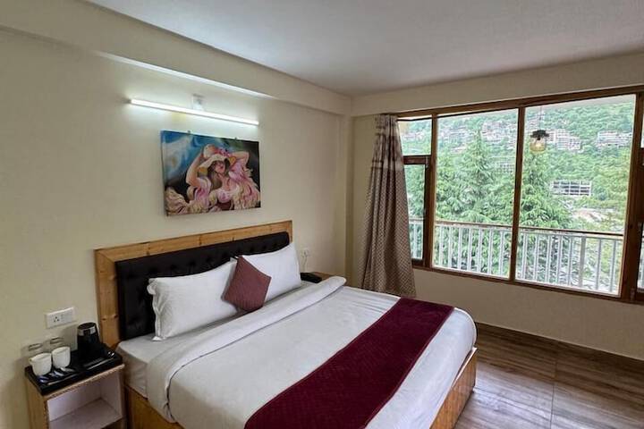Room 14 of 28