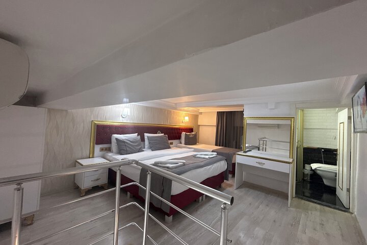 Room 30 of 110