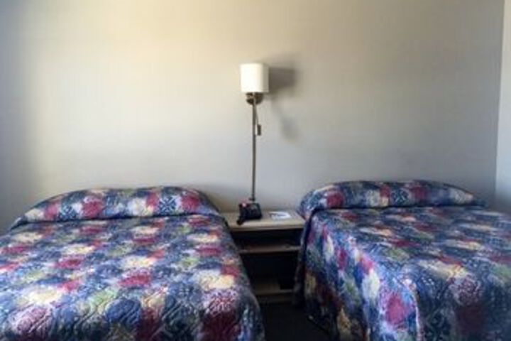 Room 10 of 20