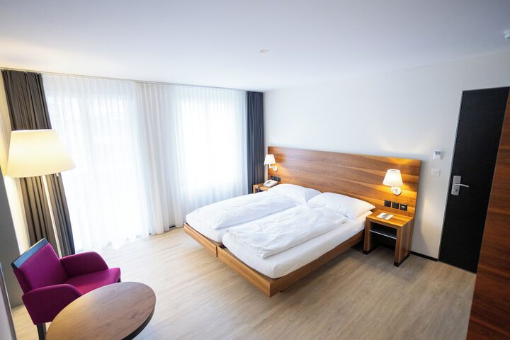 Room 16 of 41