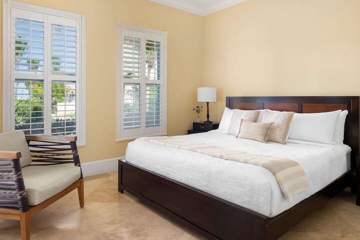 Room 54 of 280