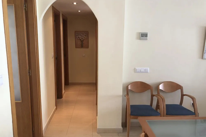 Room 10 of 17