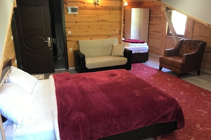 Room 10 of 36