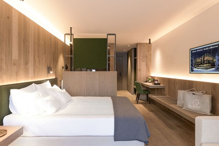 Room 25 of 105