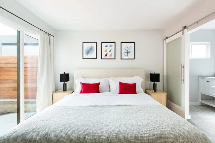 Hamilton (Buyout) by AvantStay | Modern Home w / Pool & Rooftop Patio