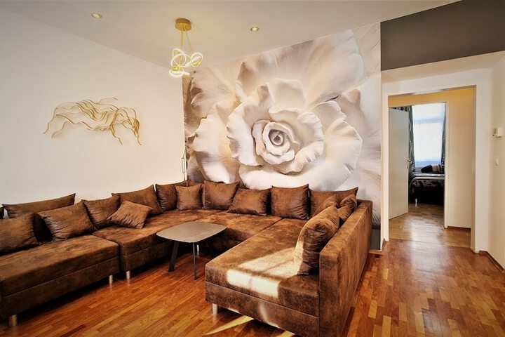 Room 29 of 35