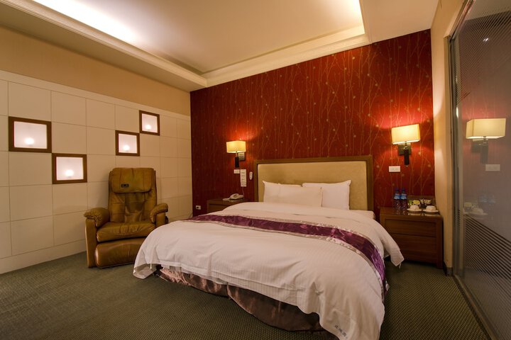 Room 14 of 31