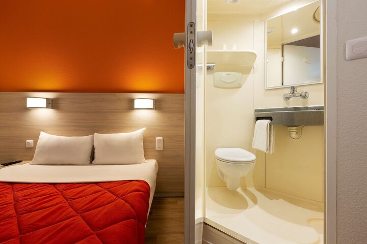 Room 5 of 29
