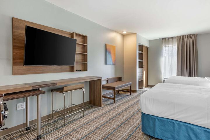 1 King Bed Efficiency Suite (6 of 10)
