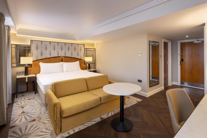 Room 92 of 284