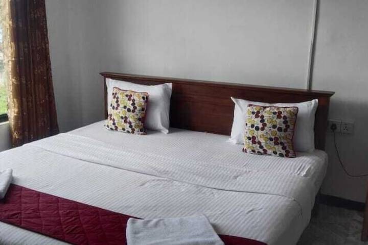 Room 3 of 21