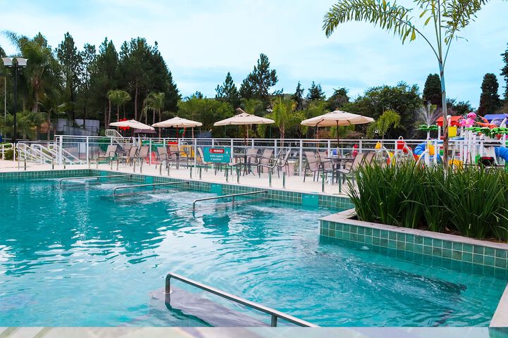 Pool Hotel