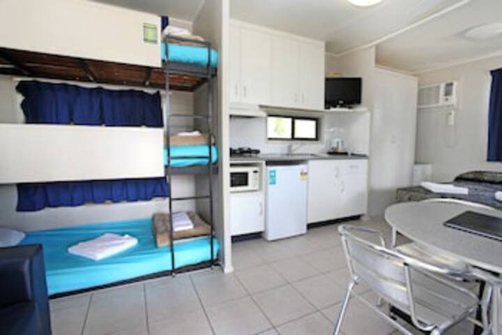 Room 52 of 261