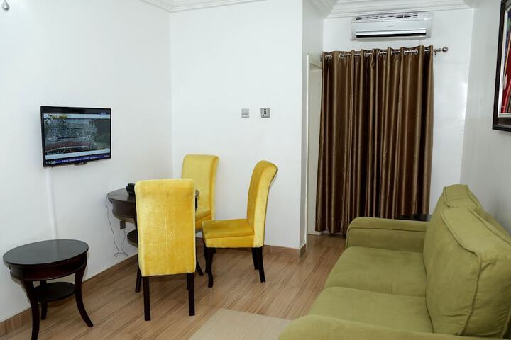 Room 11 of 26