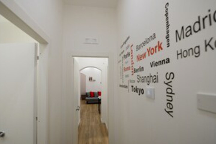 Room 10 of 30