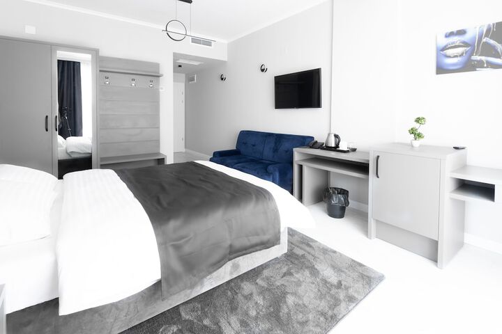 Room 16 of 59