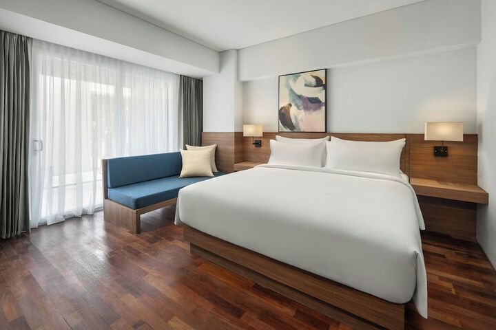 Room 4 of 22