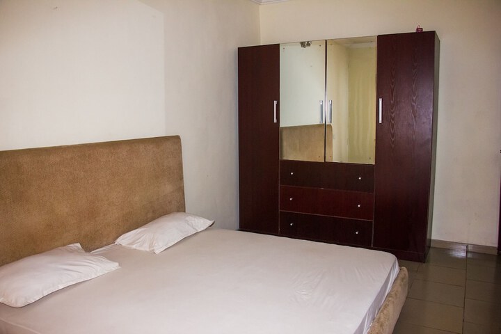 Room 8 of 21