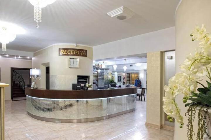 Hotel Lord Krosno
