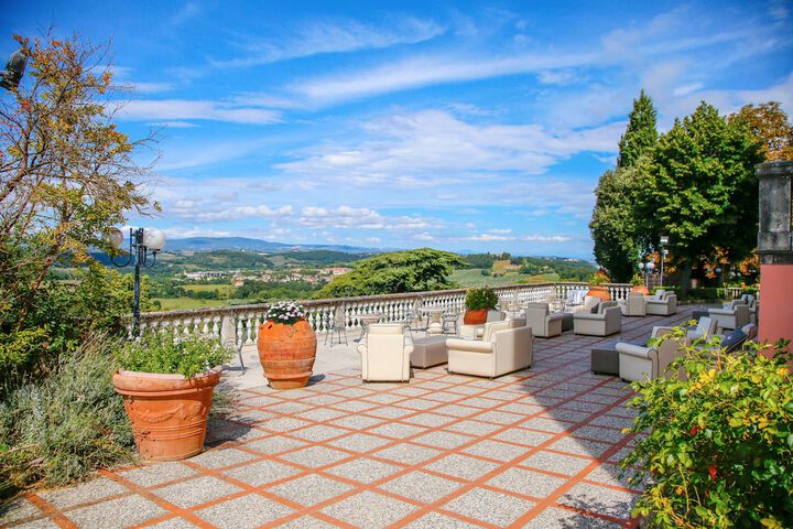 Terrace/Patio 183 of 185