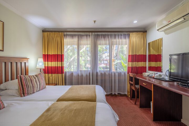 Room 4 of 54