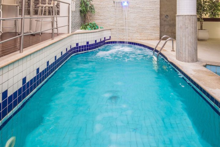 Pool 40 of 82