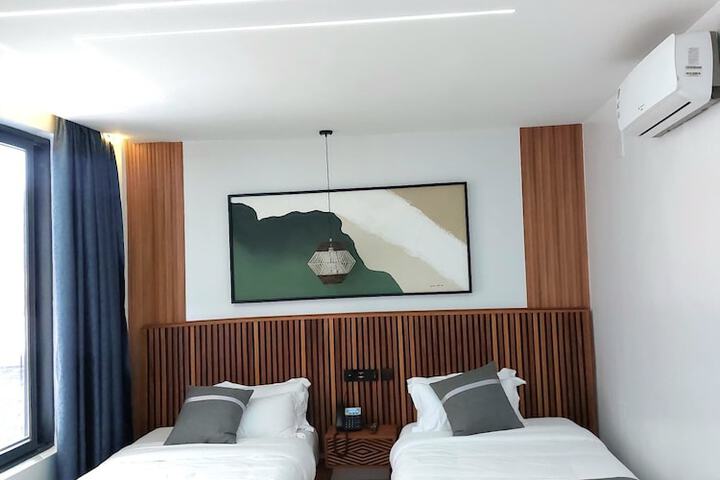 Room 21 of 61