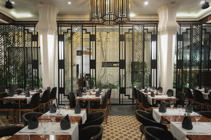 Dining 110 of 155