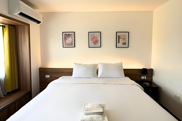 Room 16 of 30