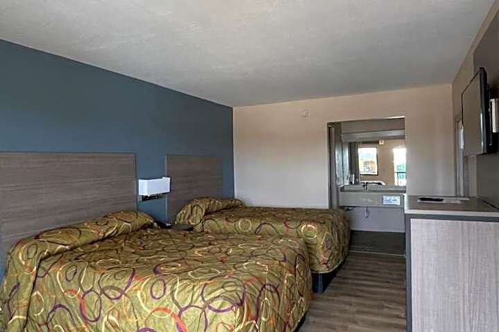 Photo 8