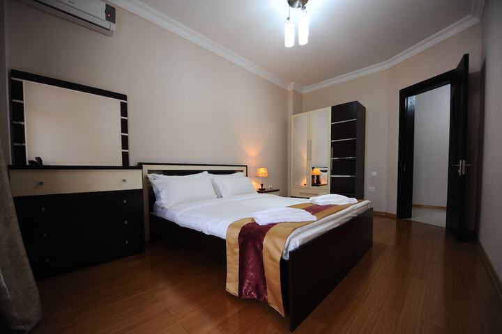 Room 15 of 107
