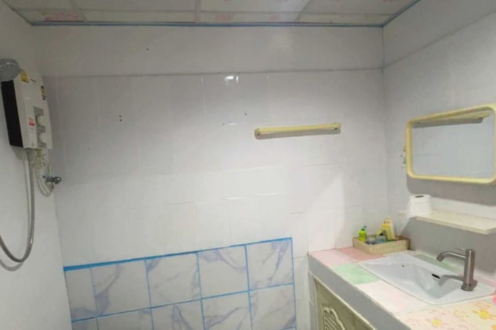 Room 15 of 17