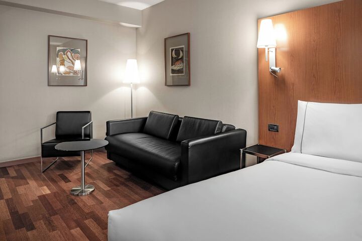 Room 20 of 42