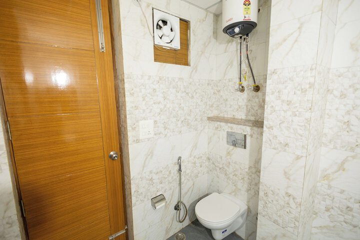 Room 20 of 29