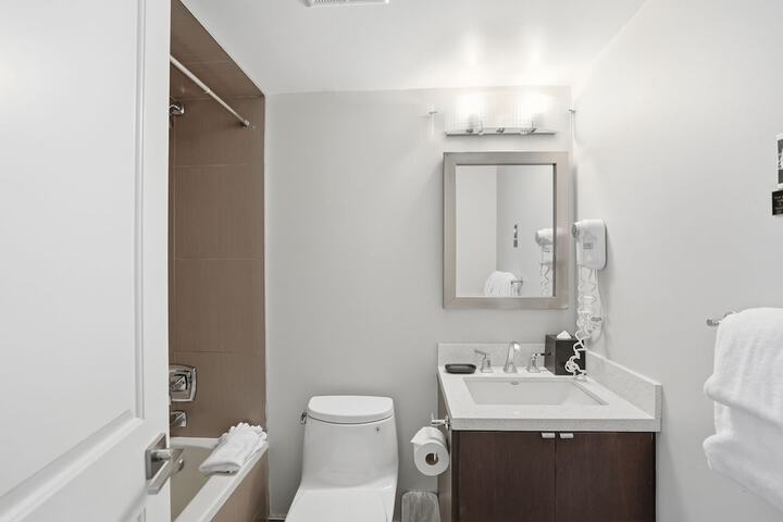 Room 442 of 457