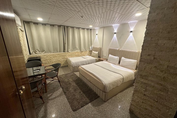 Room 23 of 46