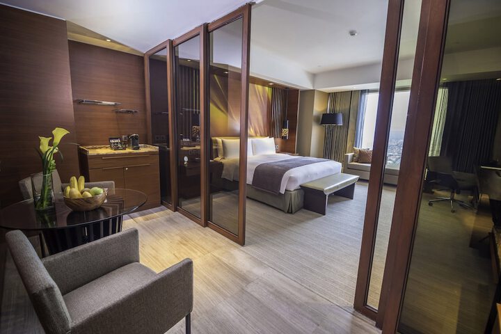 Room 18 of 78