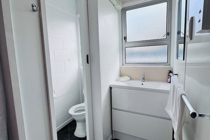 Room 16 of 21