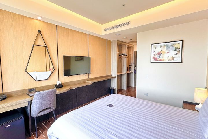 Room 18 of 67