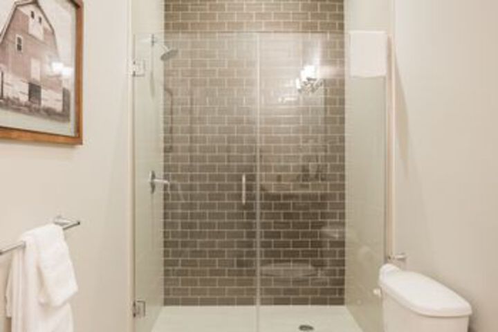 Room 4 of 22