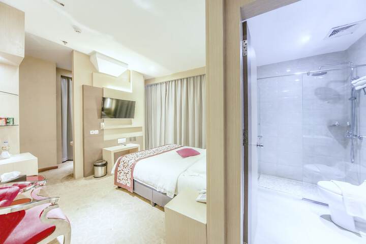 Room 2 of 64